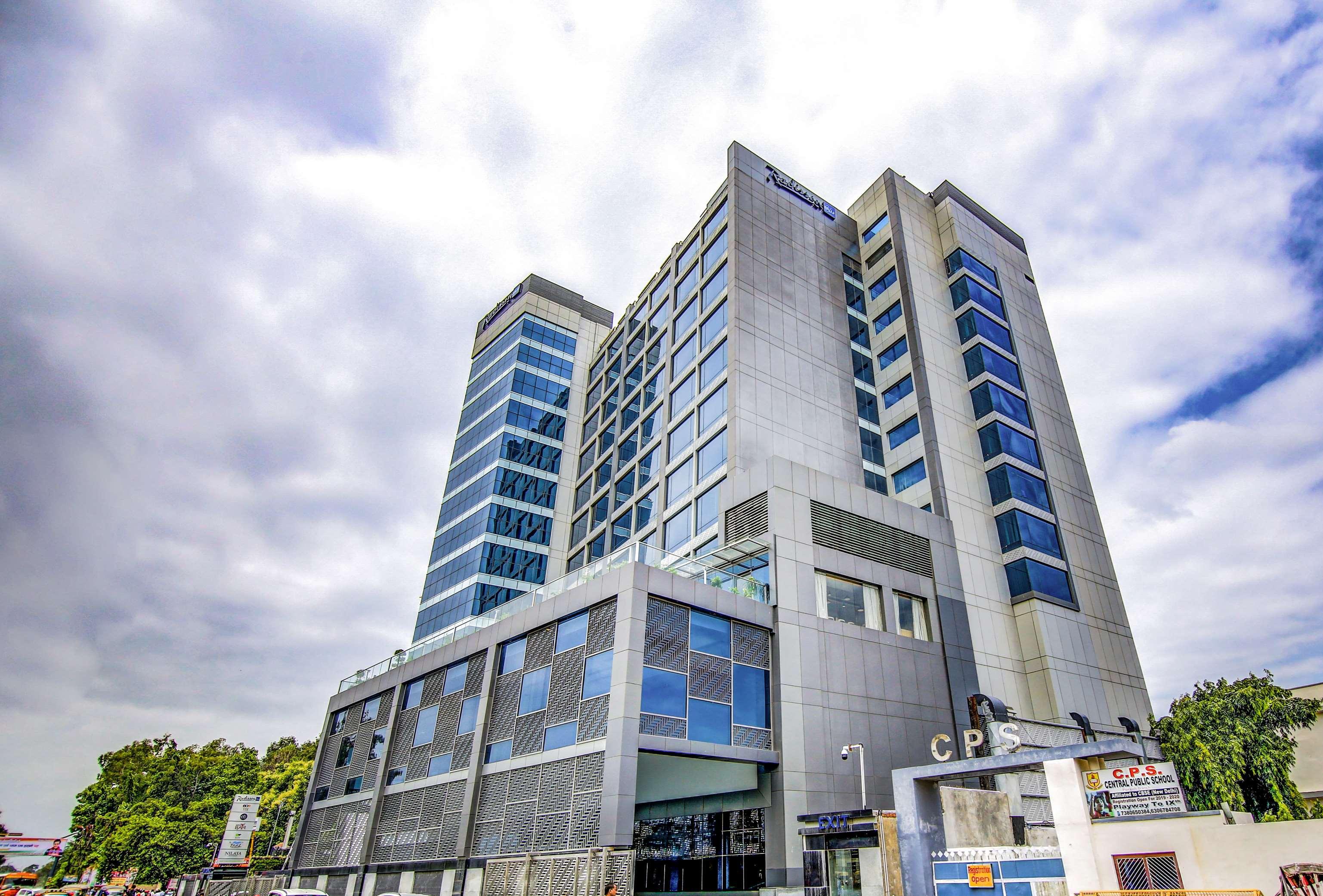 Hotel Radisson Blu Gorakhpur Exteriér fotografie