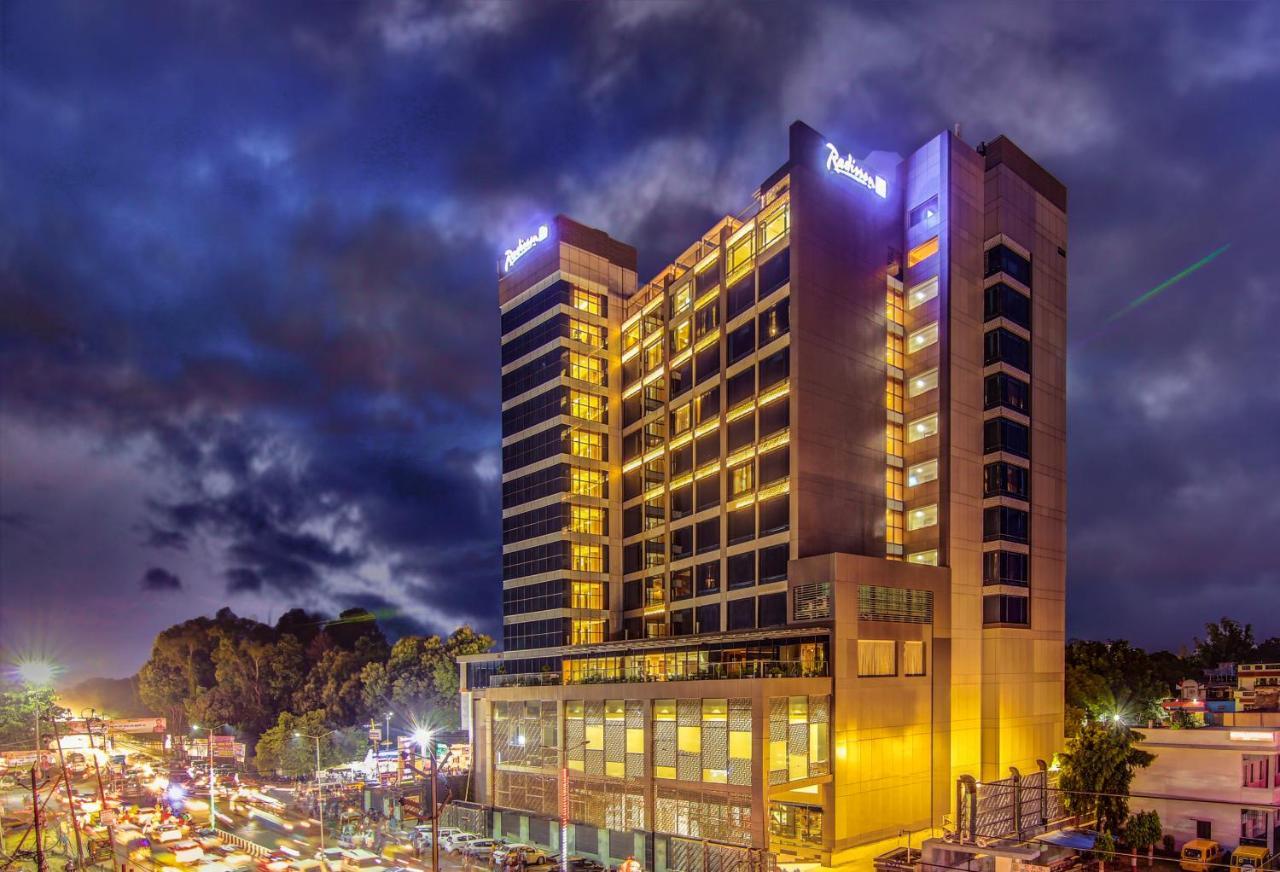 Hotel Radisson Blu Gorakhpur Exteriér fotografie